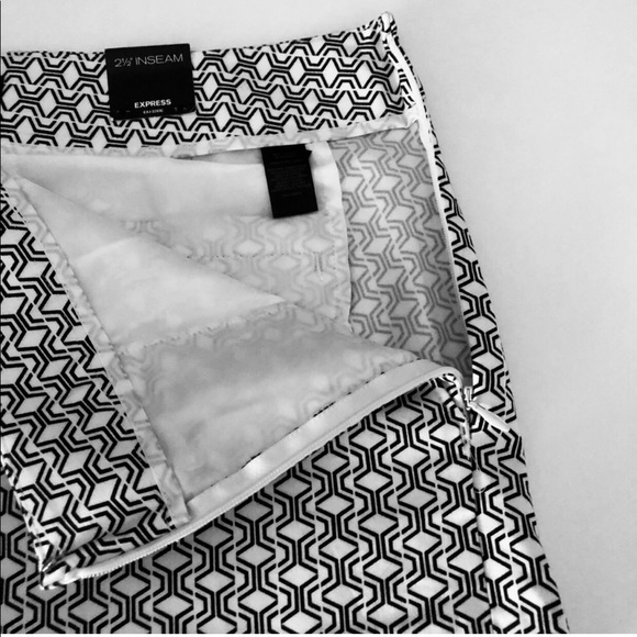 [Express] Women’s Dress Shorts - Picture 5 of 5